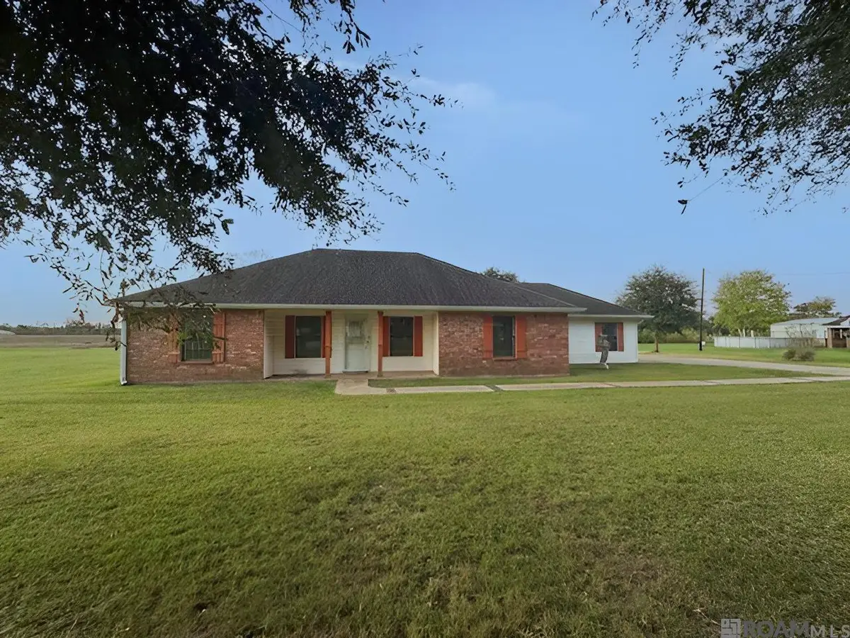 168 Pecan Grove Rd, Simmesport, LA 71369 - Image #1