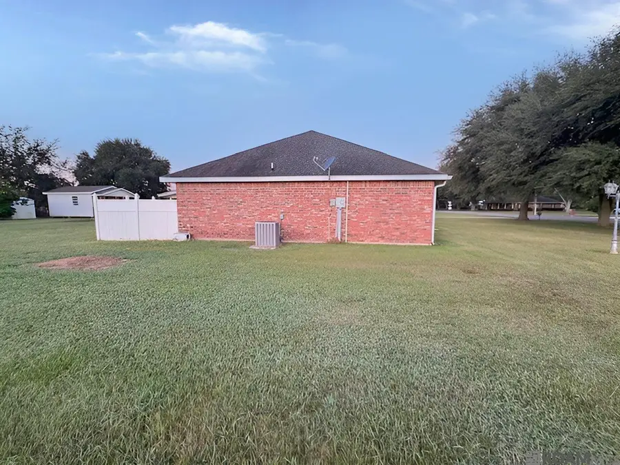 168 Pecan Grove Rd, Simmesport, LA 71369 - Image #2