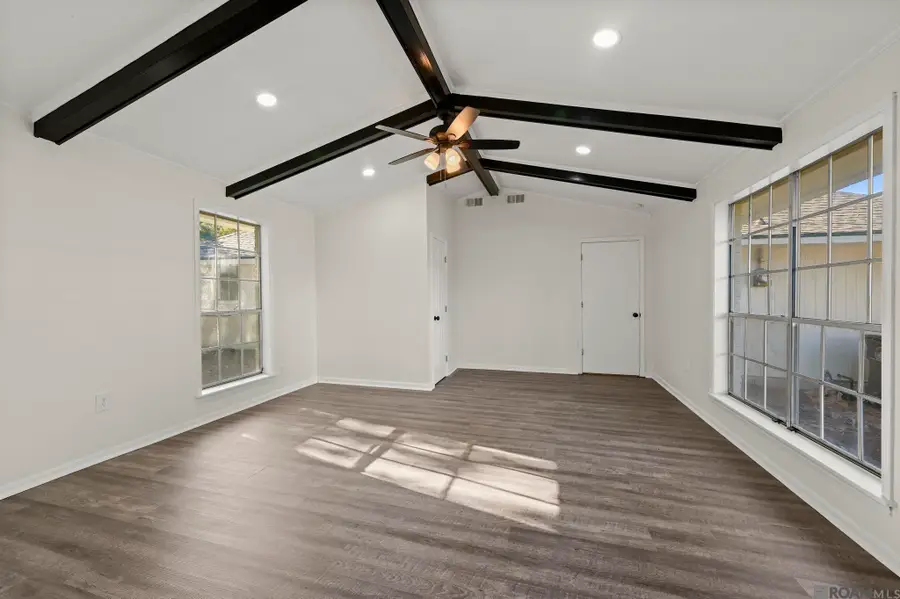 8935 Rickwood Dr, Baton Rouge, LA 70810 - Image #3