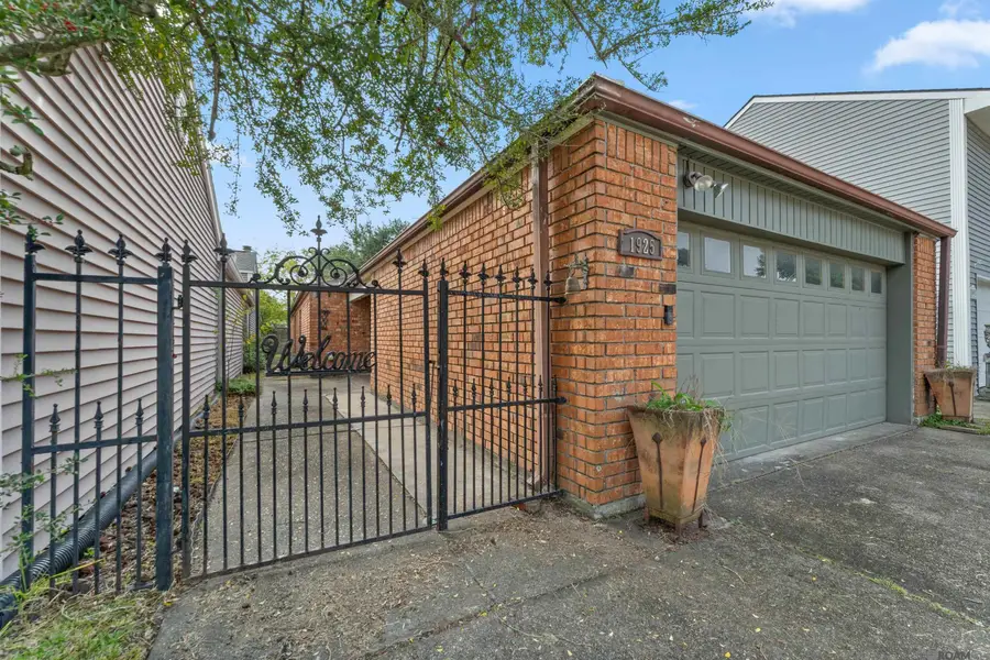 1925 Stonegate Ct, Baton Rouge, LA 70815 - Image #2