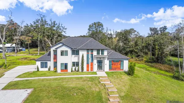 9825 Fawn View Dr, Baton Rouge, LA 70817