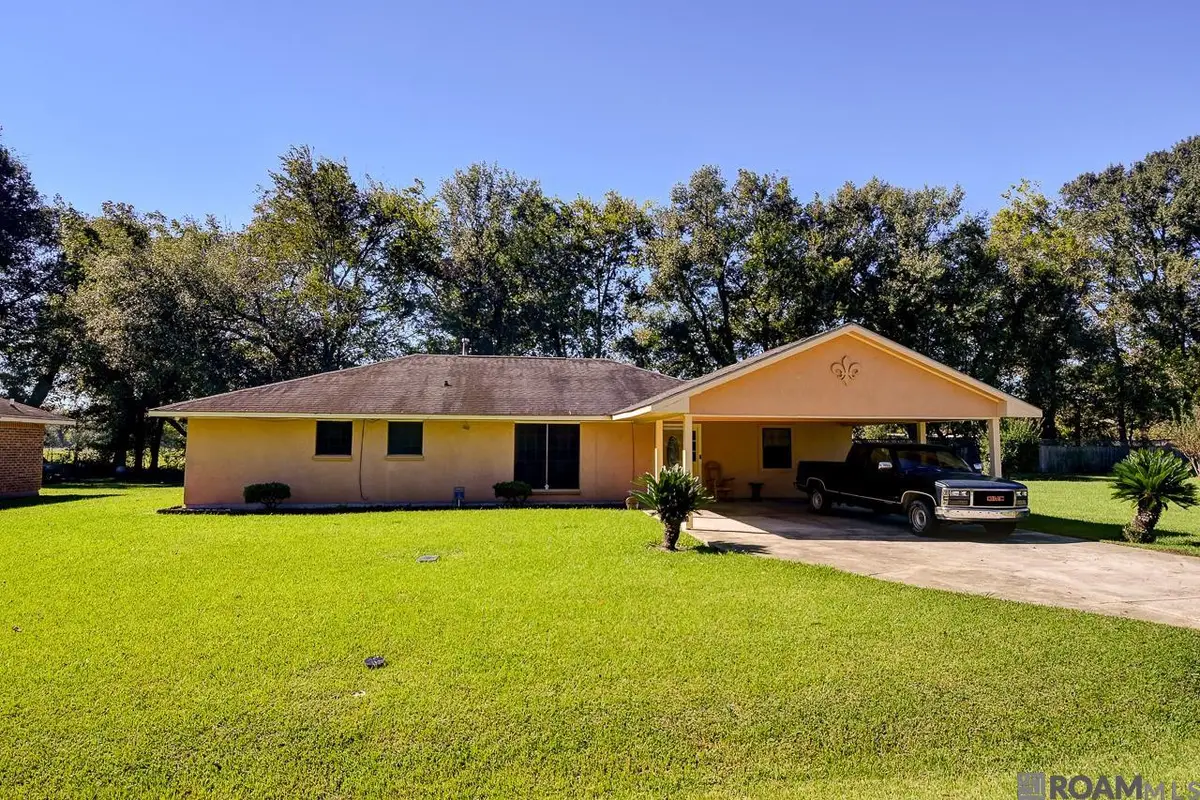 15182 Russell Ln, Glynn, LA 70736 - Image #1