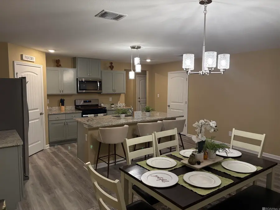 12786 Catalpa Ave, Denham Springs, LA 70726 - Image #2