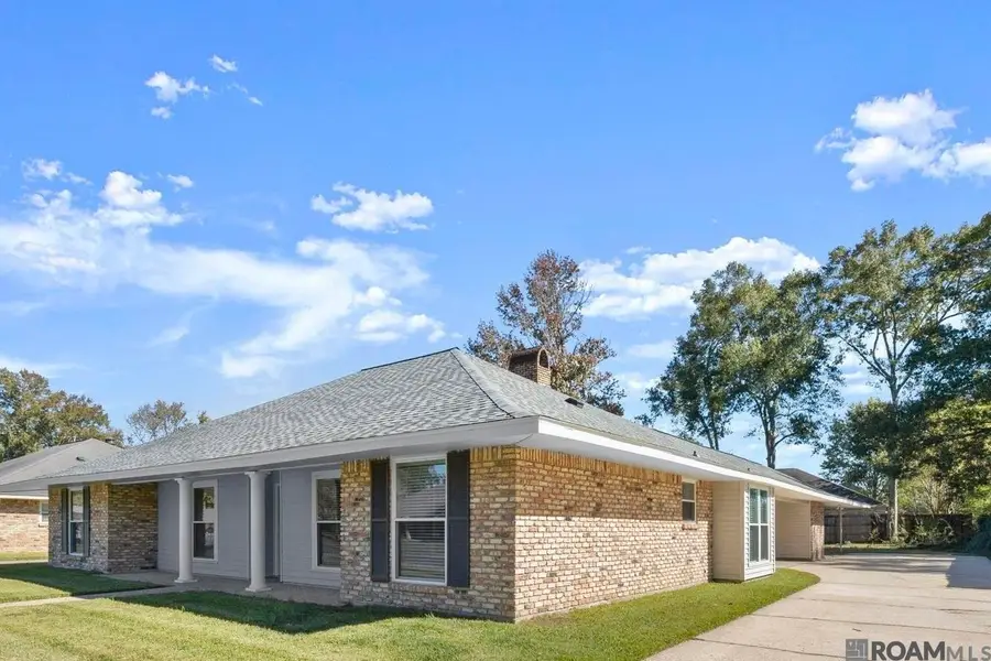2333 Walnutwood Dr, Baton Rouge, LA 70816 - Image #2