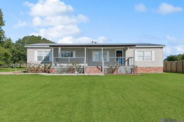 48070 Rogers A Rd, St Amant, LA 70774