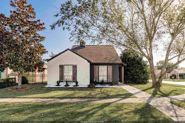 3755 Merritt Anne Dr, Baton Rouge, LA 70816