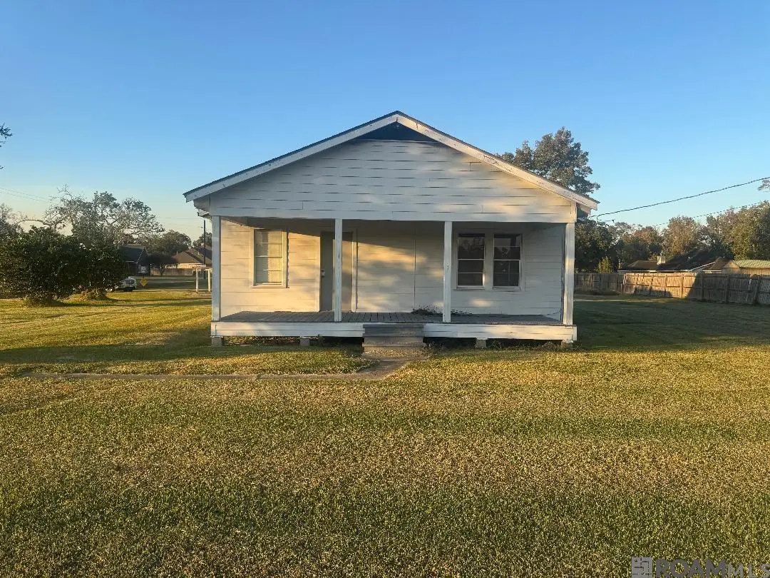 40360 Black Bayou Ext, Gonzales, LA 70737 - Image #1