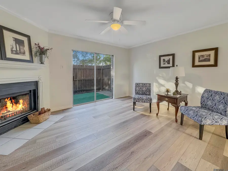 919 W Rothland St #5B, Gonzales, LA 70737 - Image #3