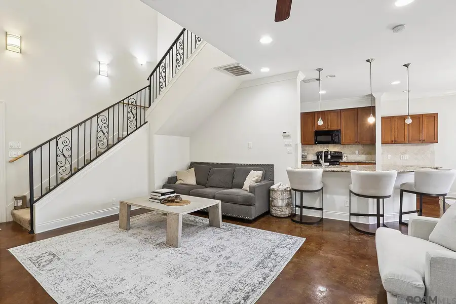 8000 Stonelake Village Ave #702, Baton Rouge, LA 70820 - Image #3