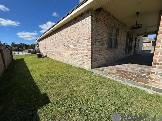 1951 E Squirewood Dr, Harvey, LA 70058 - Image #3