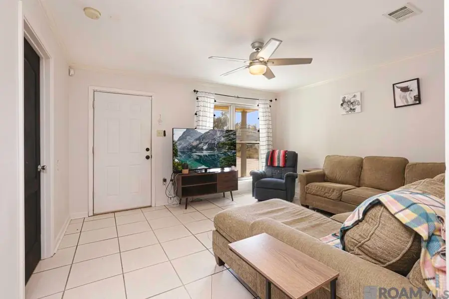 1036 N Sears Ave, Gonzales, LA 70737 - Image #3