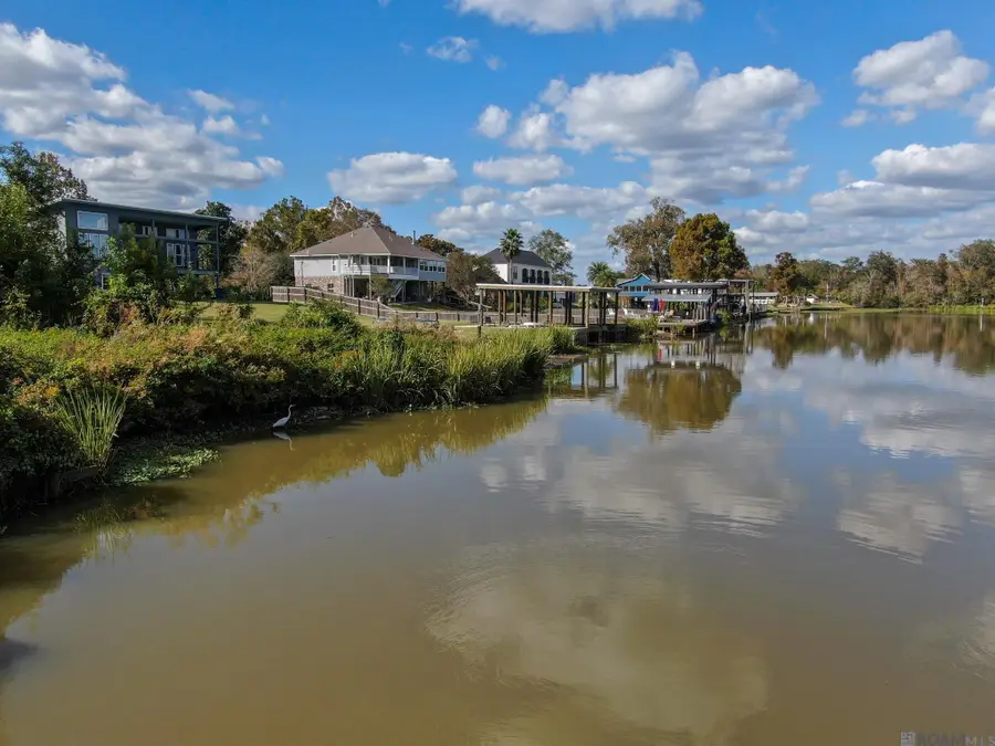 14390 Bayou Terrace Dr, Saint Amant, LA 70774 - Image #3