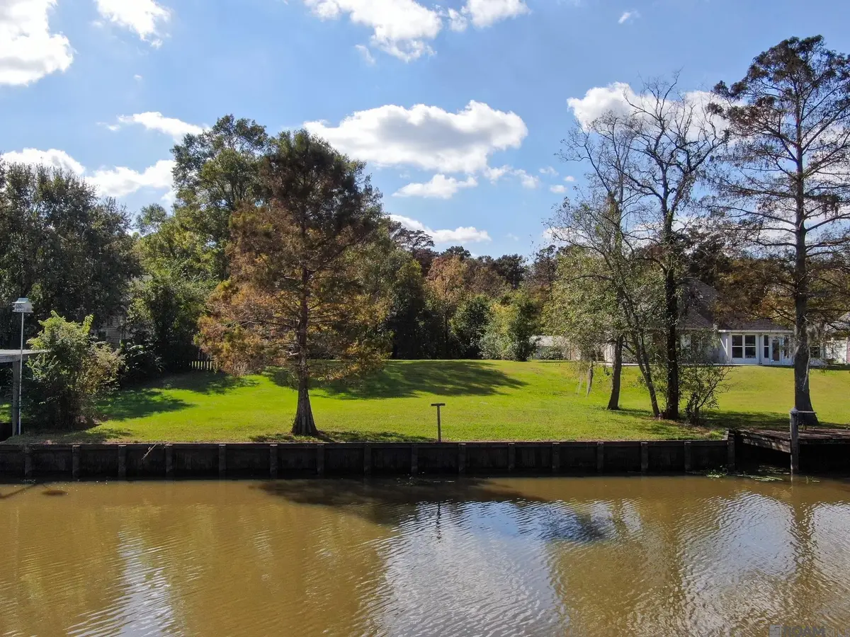 13322 Bayou Terrace Dr, Saint Amant, LA 70774 - Image #1