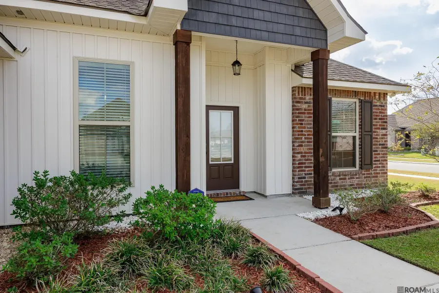 39489 Parkfair Dr, Gonzales, LA 70737 - Image #3