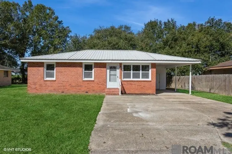 33100 Adams Dr, White Castle, LA 70788 - Image #1