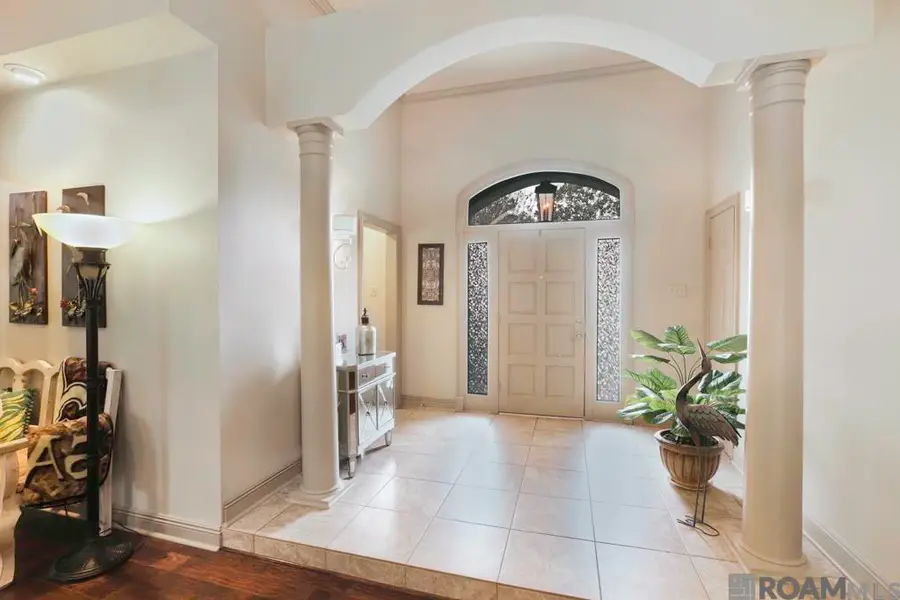 5741 Lake Shadow Dr, Baton Rouge, LA 70817 - Image #3