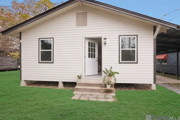 404 W New River Rd, Gonzales, LA 70737