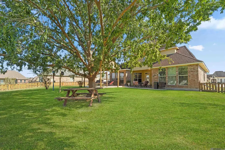 6951 Lakeland Dr, Zachary, LA 70791 - Image #3