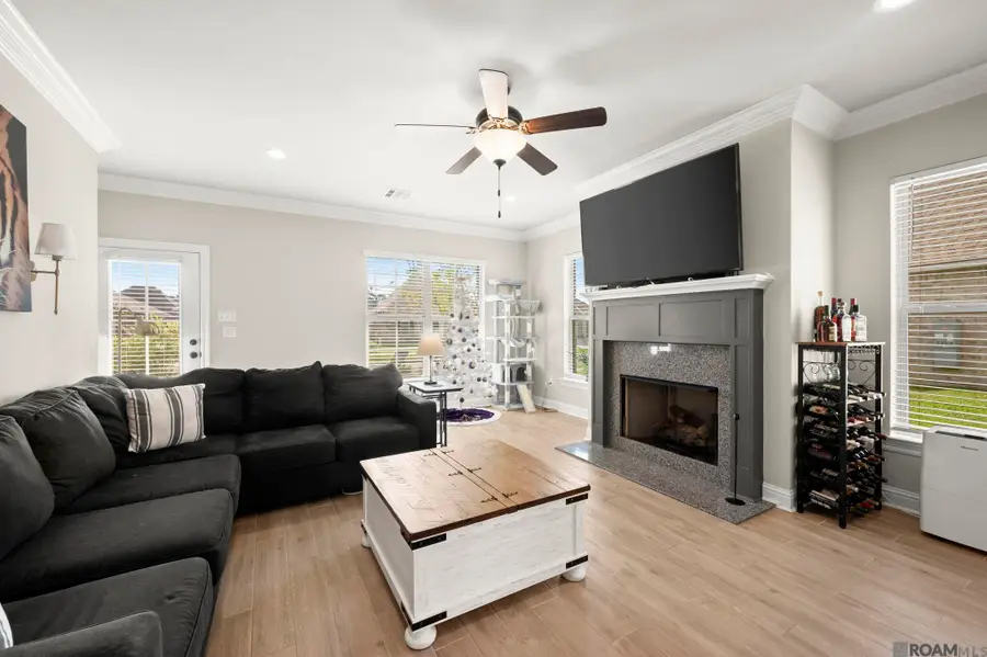 40206 Maddie Dr, Prairieville, LA 70769 - Image #2