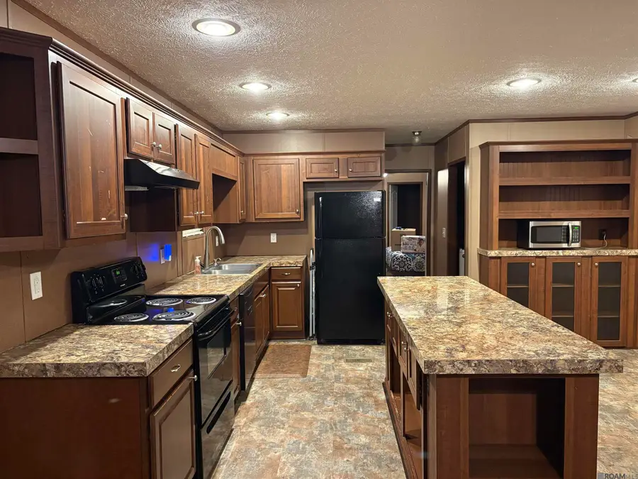 14427 Crystal Dr, Pride, LA 70770 - Image #3