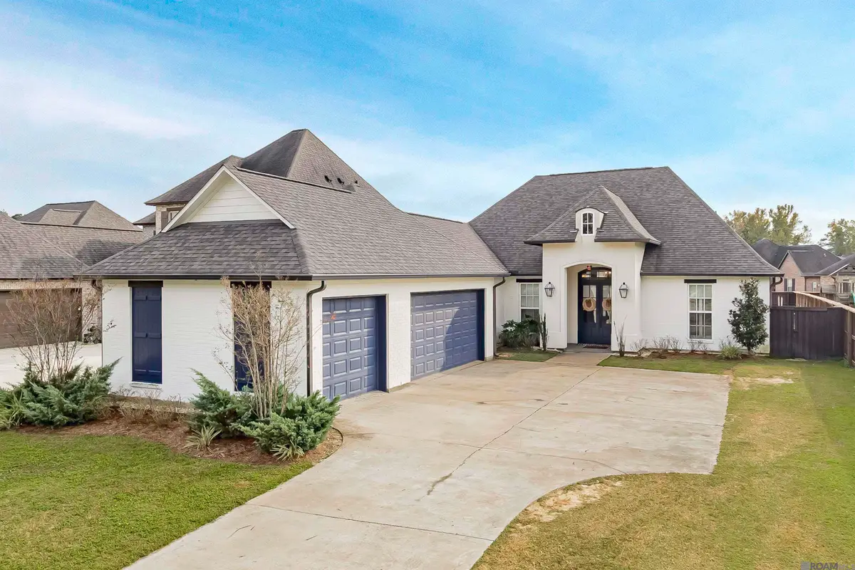 37359 Cypress Hollow Ave, Prairieville, LA 70769 - Image #1