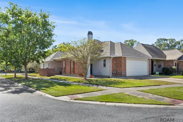 15222 High Woods, Baton Rouge, LA 70816