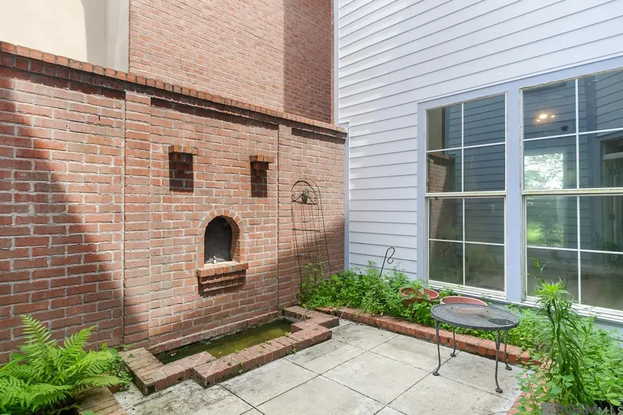 5527 Riverstone Dr, Baton Rouge, LA 70820 - Image #2