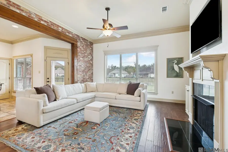 17050 Bentons Ferry Ave, Greenwell Springs, LA 70739 - Image #3