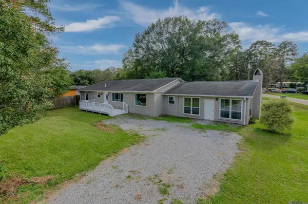 11274 Arnold Rd, Denham Springs, LA 70726