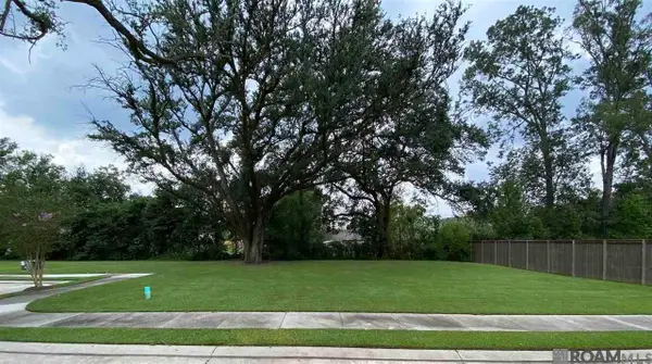 111 Highland View Ct, Baton Rouge, LA 70808