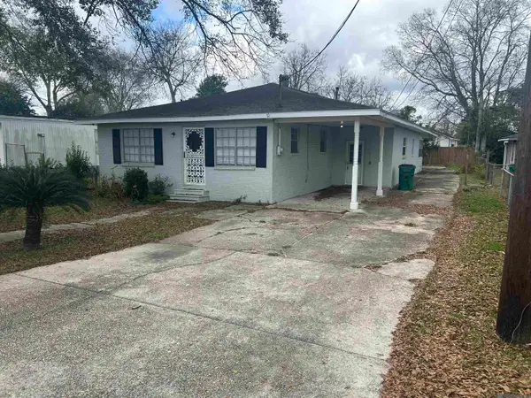 57734 Grove Rd, Plaquemine, LA 70704