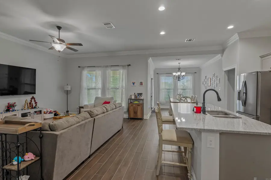 14401 Sterling Oaks Dr, Gonzales, LA 70737 - Image #3