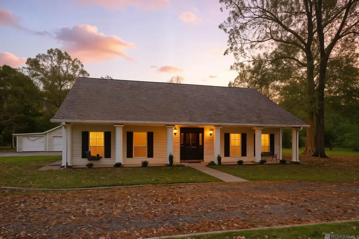 22470 Loving Dr, Denham Springs, LA 70726 - Image #1