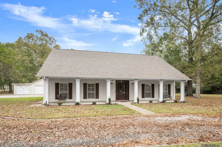 22470 Loving Dr, Denham Springs, LA 70726 - Image #2