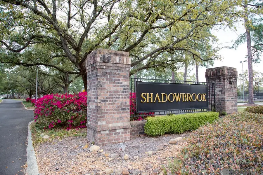 2406 Shadowbrook Dr, Baton Rouge, LA 70816 - Image #2