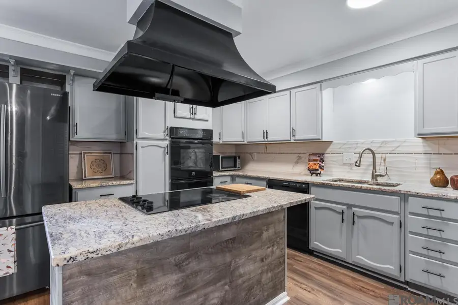 2406 Shadowbrook Dr, Baton Rouge, LA 70816 - Image #3