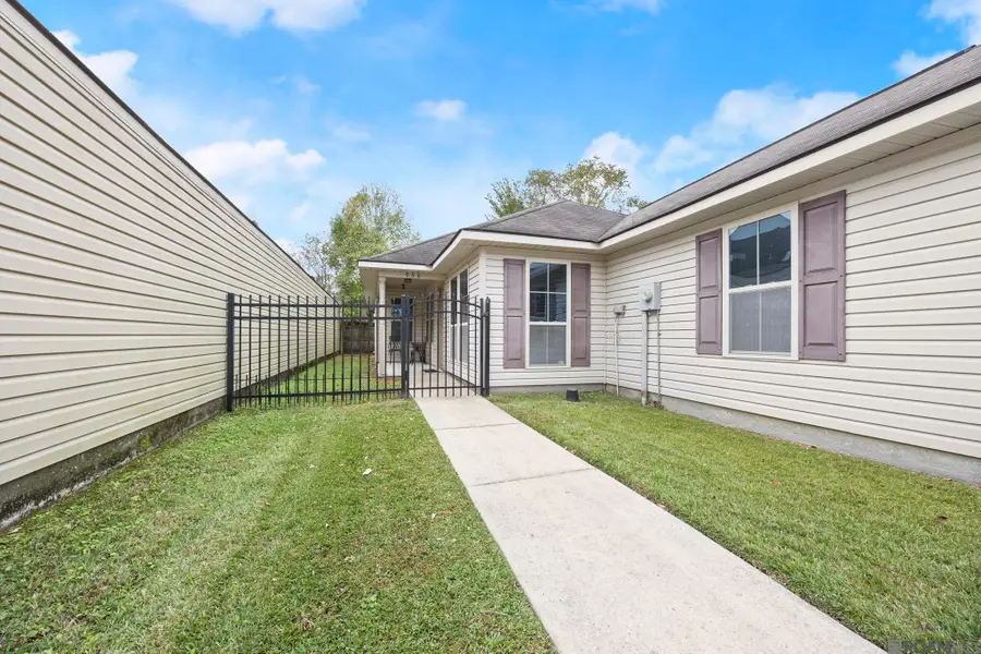 958 Sedona Pines Dr, Baton Rouge, LA 70816 - Image #3