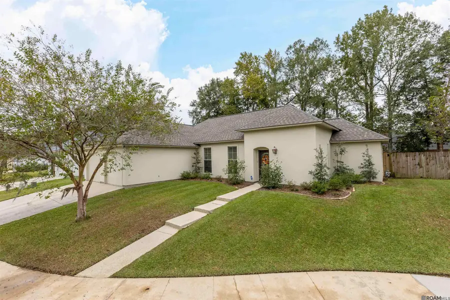 9106 Boone Dr, Baton Rouge, LA 70810 - Image #2