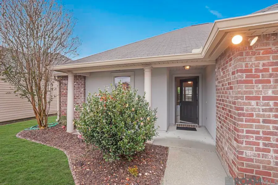 10739 Wrigley Field Ave, Denham Springs, LA 70726 - Image #2