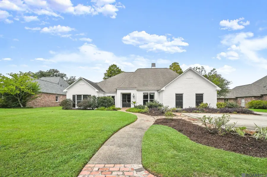 16829 Amberwood Dr, Baton Rouge, LA 70810 - Image #2