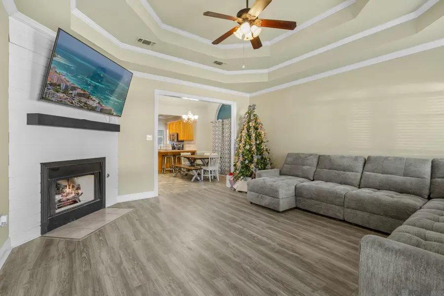 8114 Versailles Dr, Denham Springs, LA 70706 - Image #3