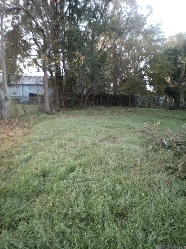 Address Withheld By Seller, Baton Rouge, LA 70808