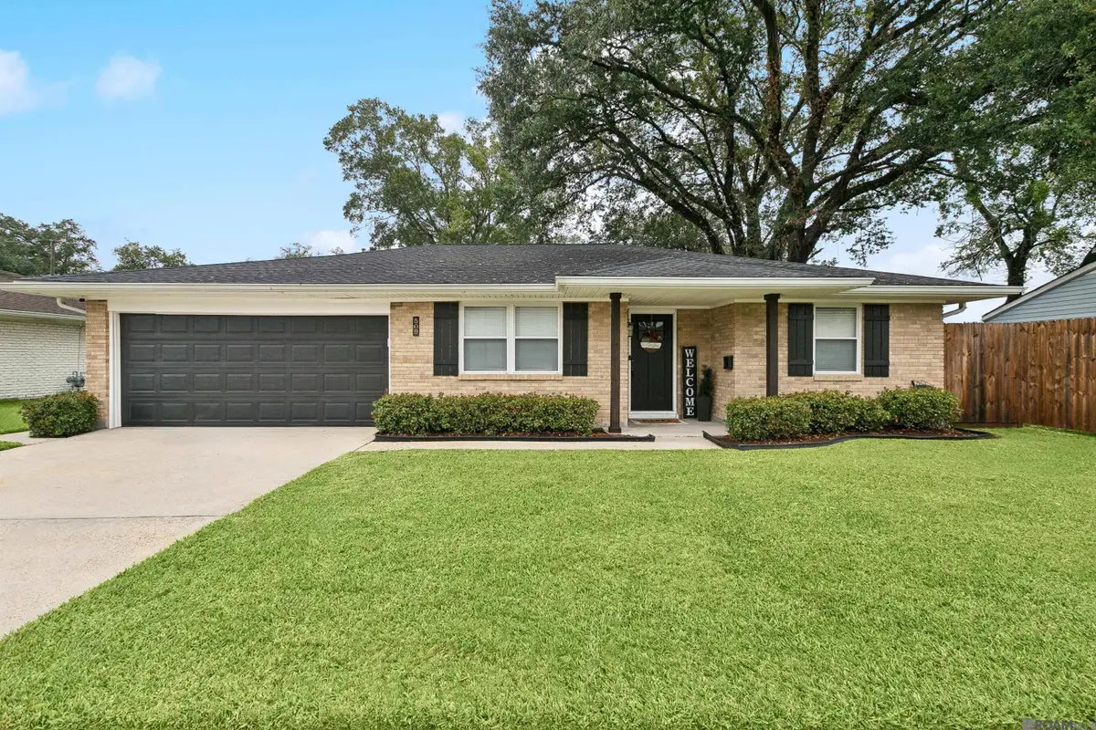 509 Chatsworth Dr, Laplace, LA 70068 - Image #1