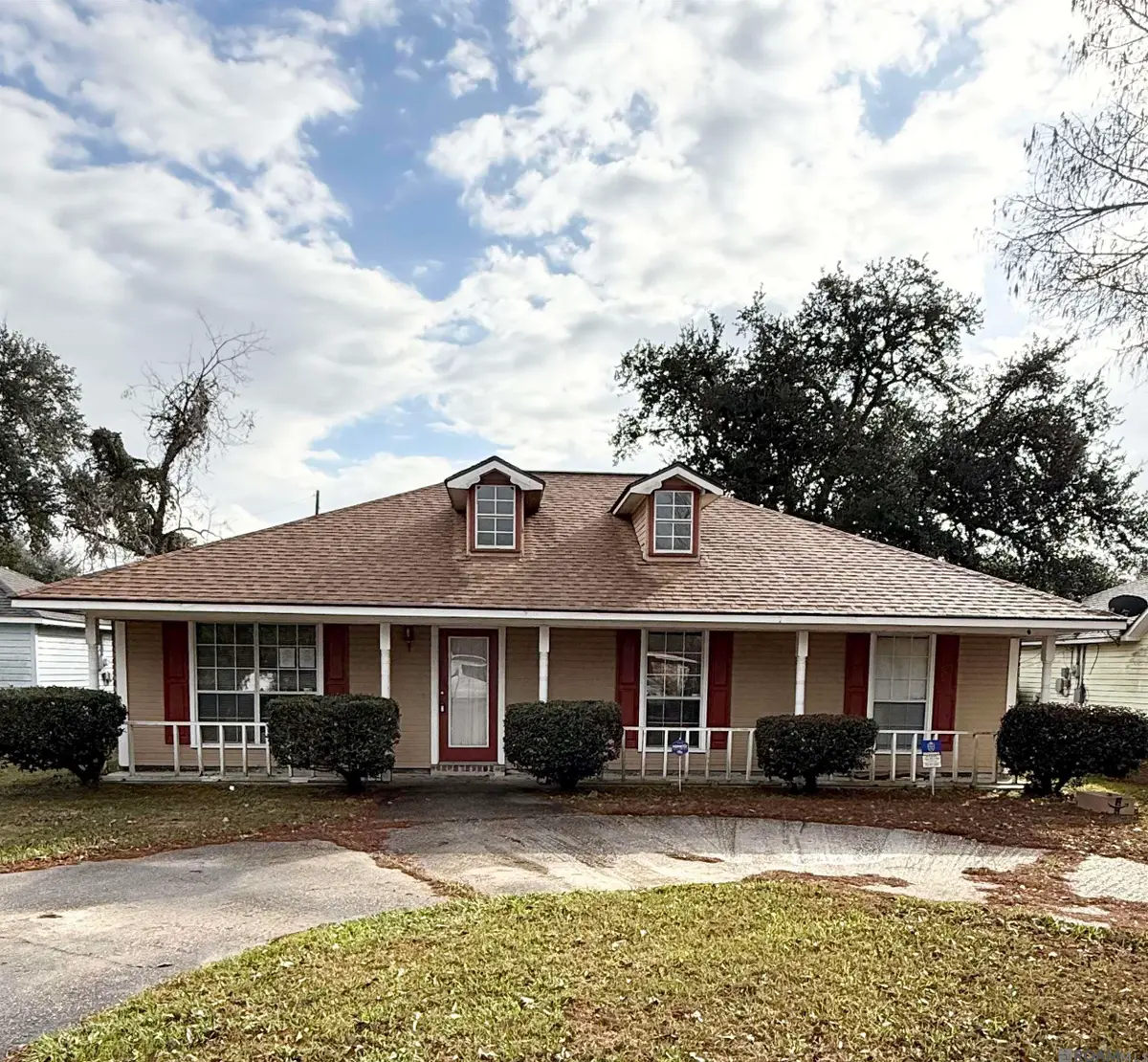 1615 W Tabbie St, Gonzales, LA 70737 - #1