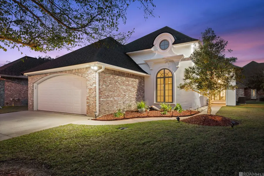 25843 Royal Troon Ave, Denham Springs, LA 70726 - Image #2