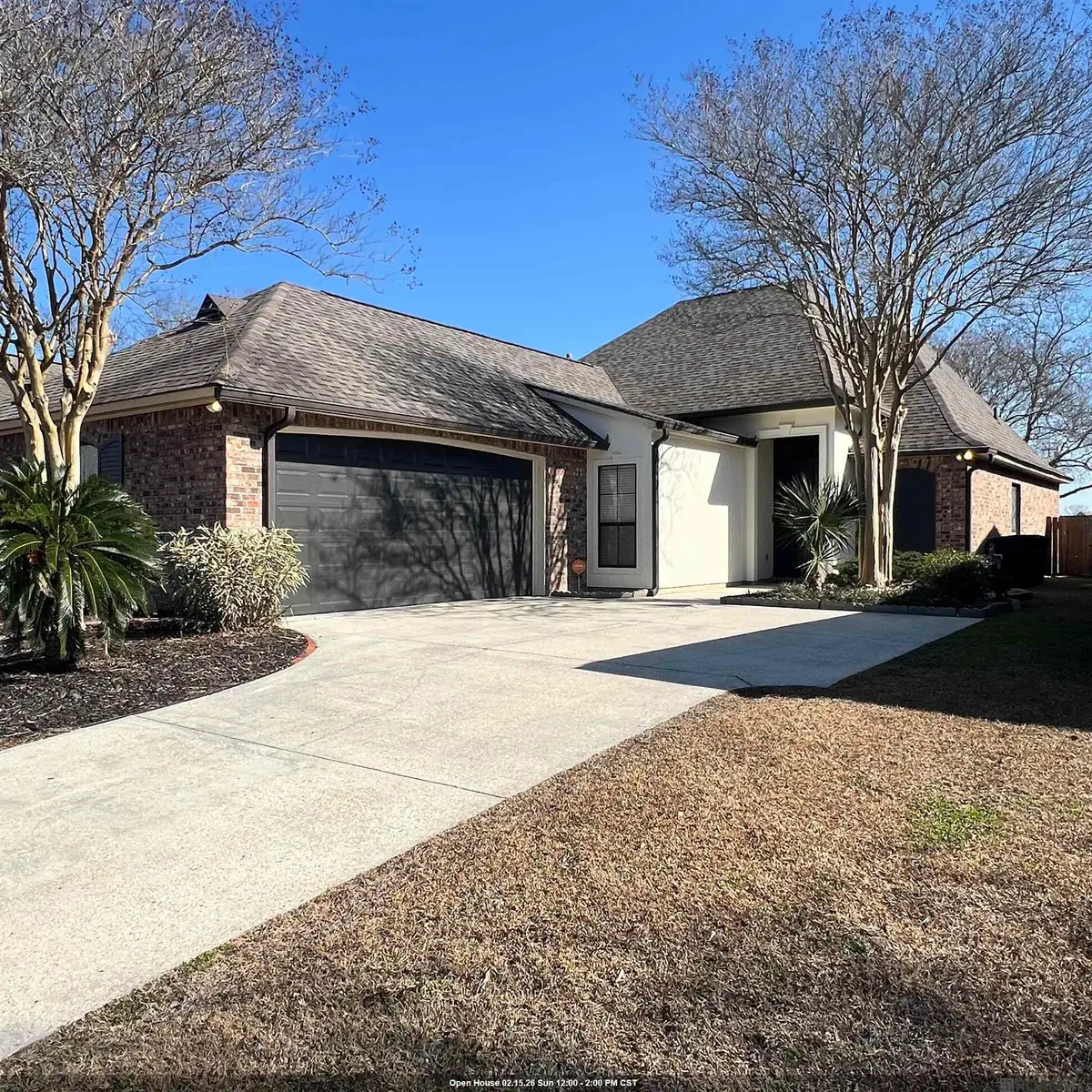 9504 Country Lake Dr, Baton Rouge, LA 70817 - #1