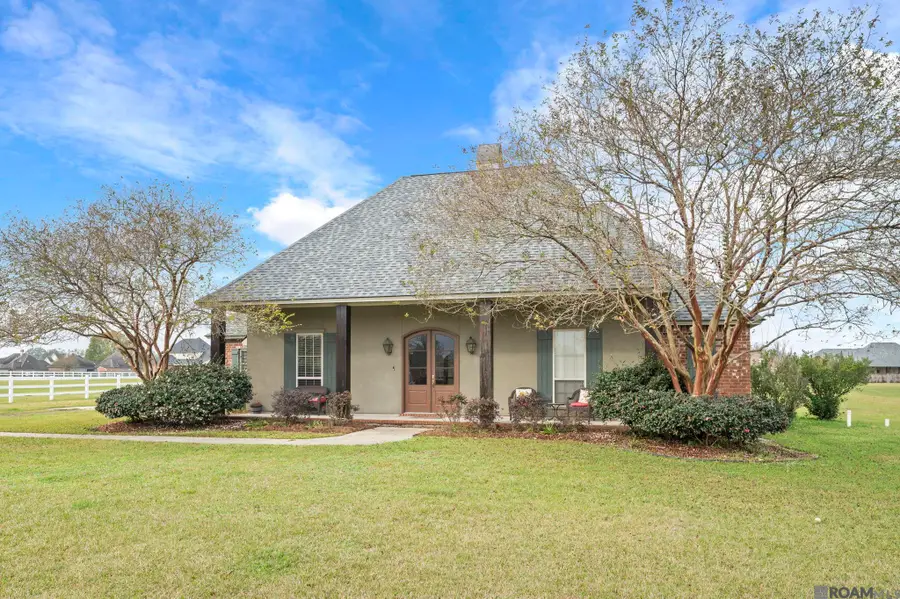 8385 Pin Oak Ln, Zachary, LA 70791 - Image #2
