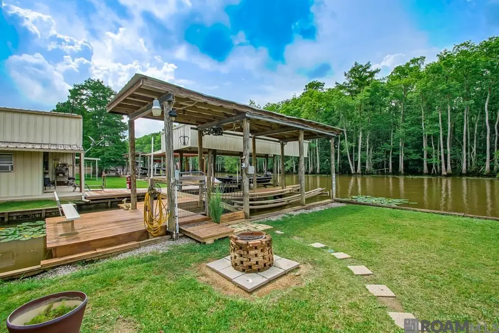 23082 Chene Blanc Ln, Maurepas, LA 70449 - Image #1