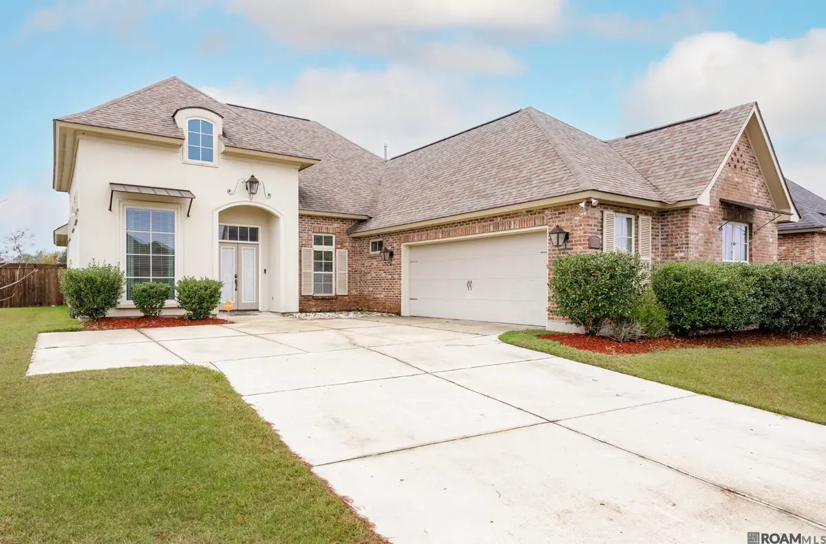3421 Meadow Grove Dr, Zachary, LA 70791 - Image #1