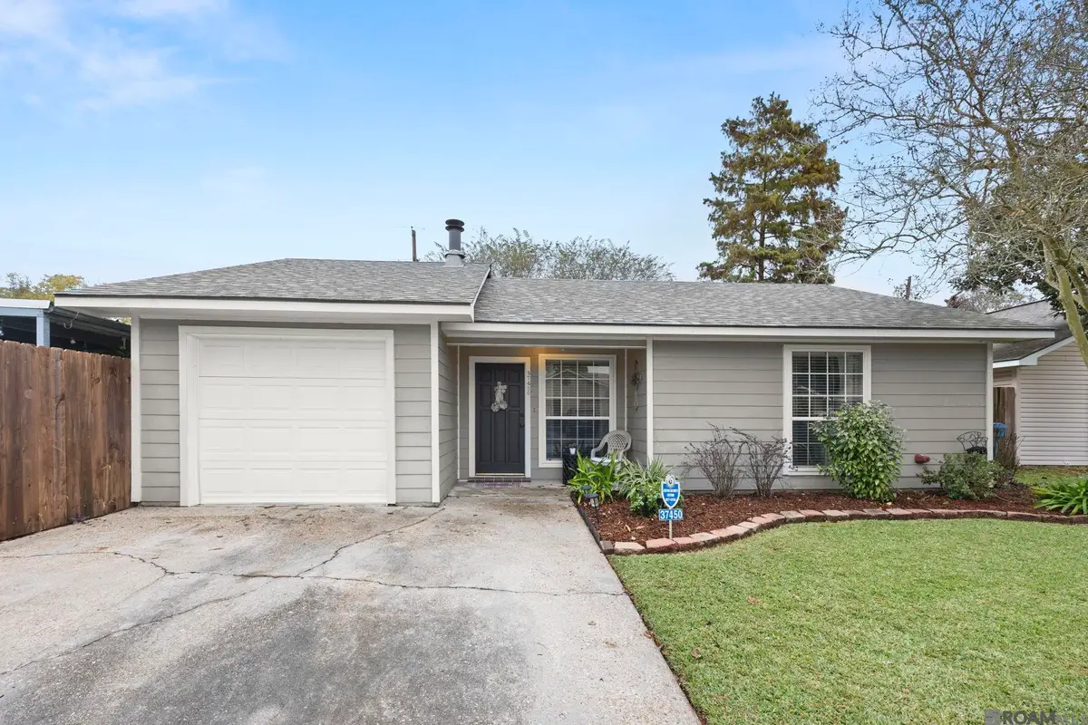 37450 W Hillside Dr, Prairieville, LA 70769 - Image #1